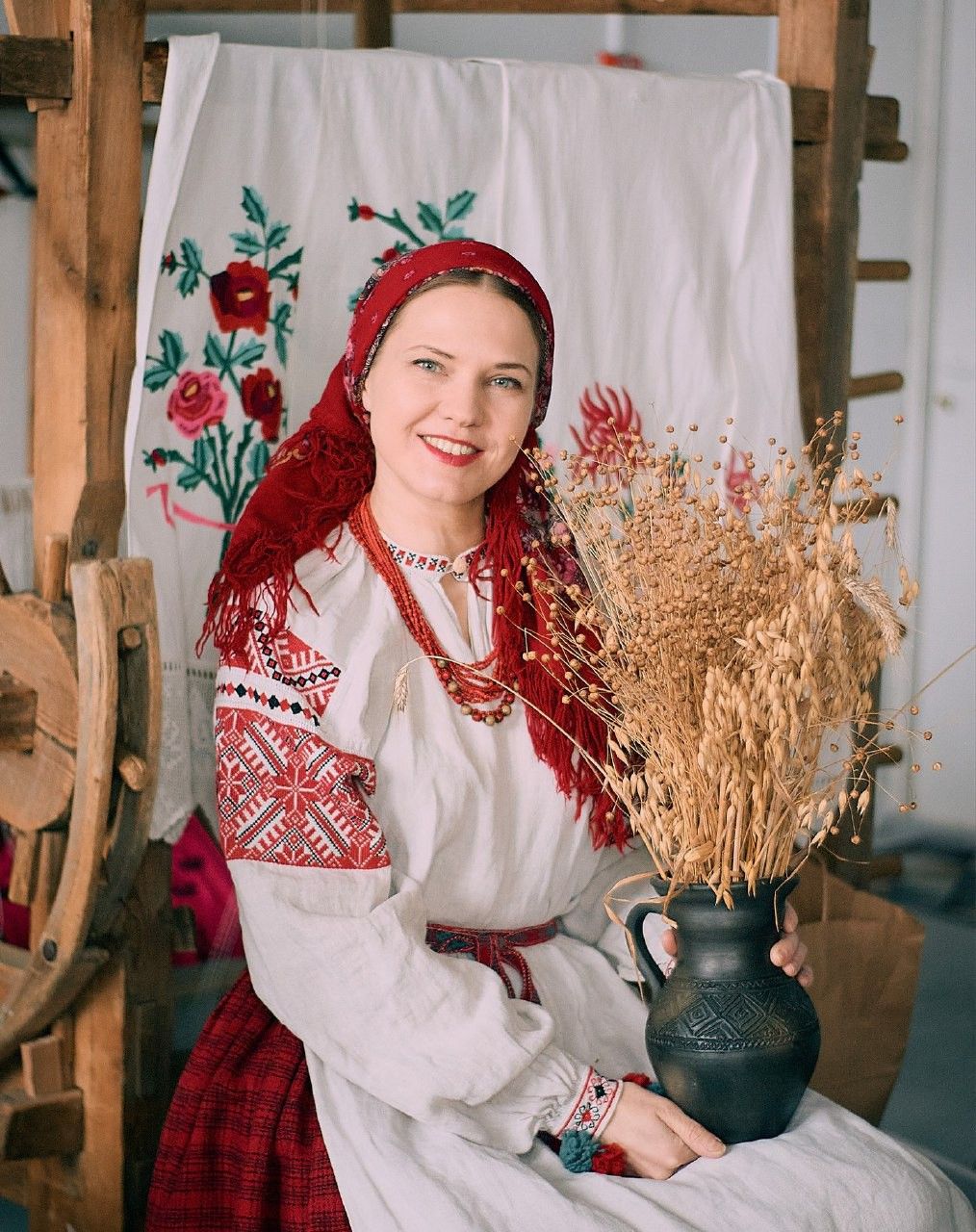 Women in Slavic costumes in Frankfurt am Main