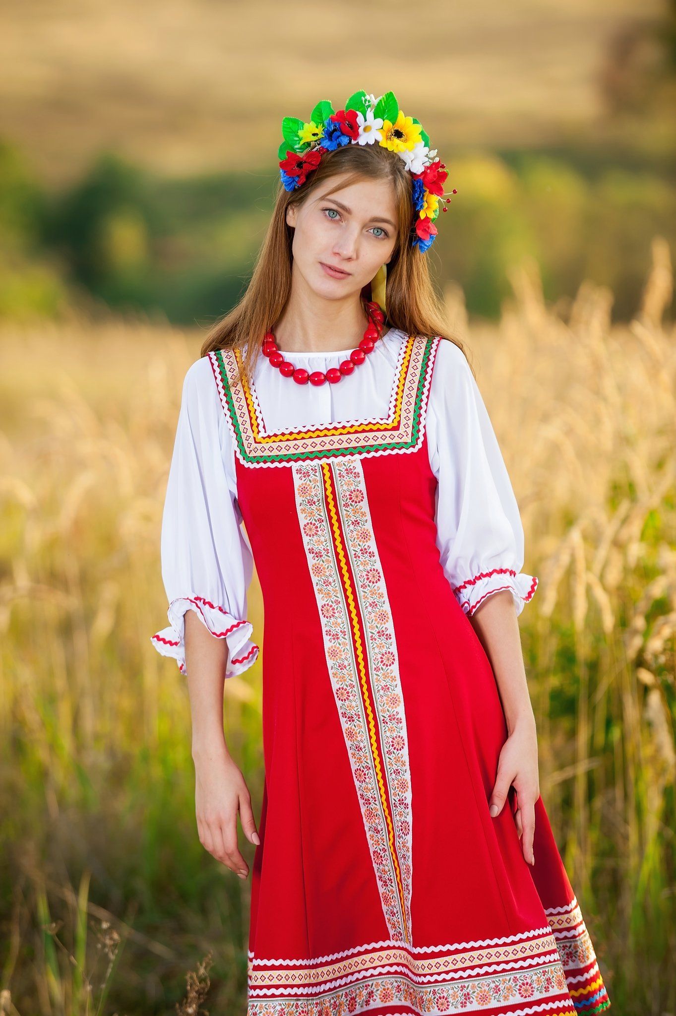 Women in Slavic costumes in Frankfurt am Main